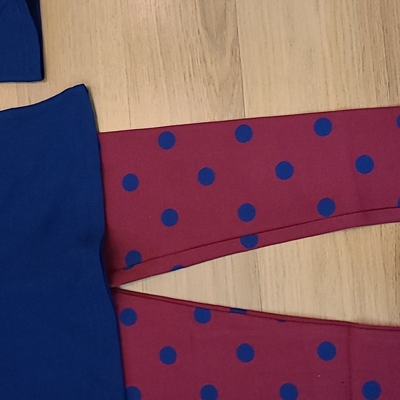 Carters Girls Polka Dot Set - Picture 2 of 2